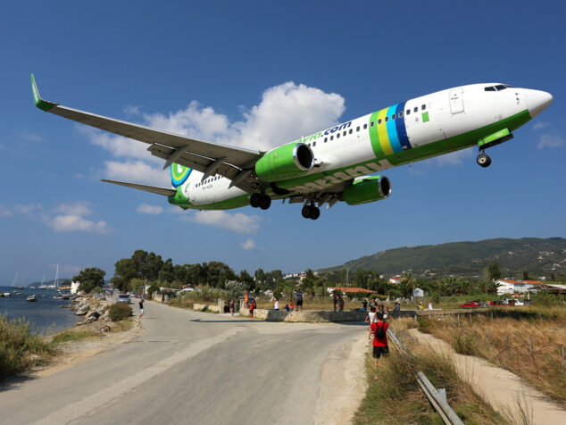 Transavia_Airlines_Boeing_737-800_being_welcomed_at_Skiathos_by_planespotters